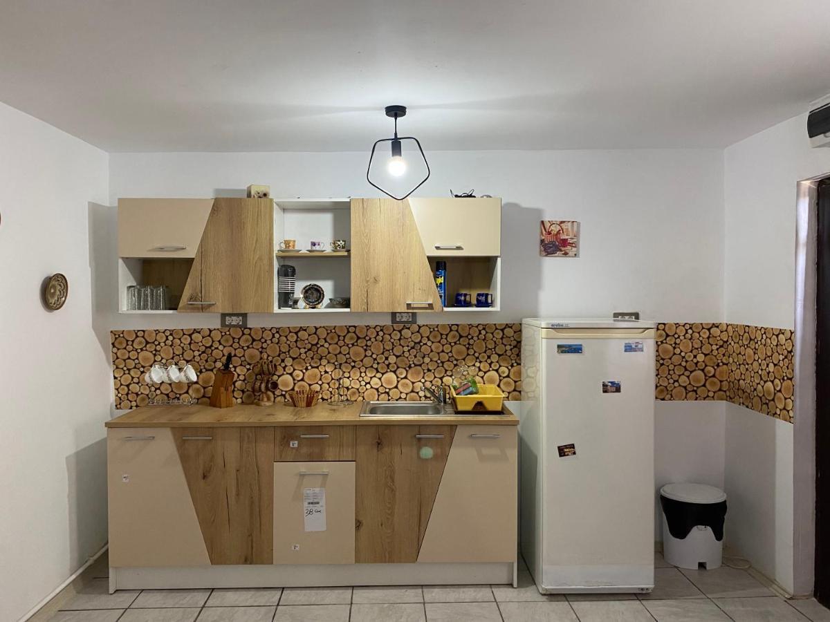 Camere De Inchiriat Maria Corbu Exterior foto